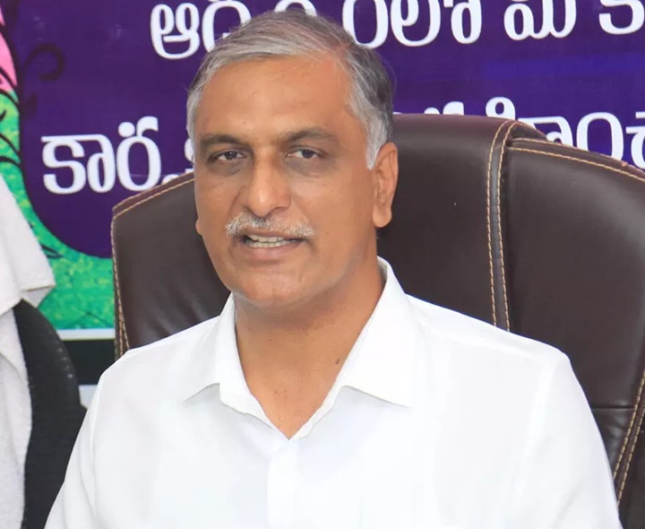 శాఖ ఒకరిది.. పెత్తనం మరొకరిది: హరీష్‌రావు