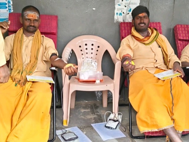 ప్రాథమిక పాఠశాలలో రక్తదాన శిబిరం