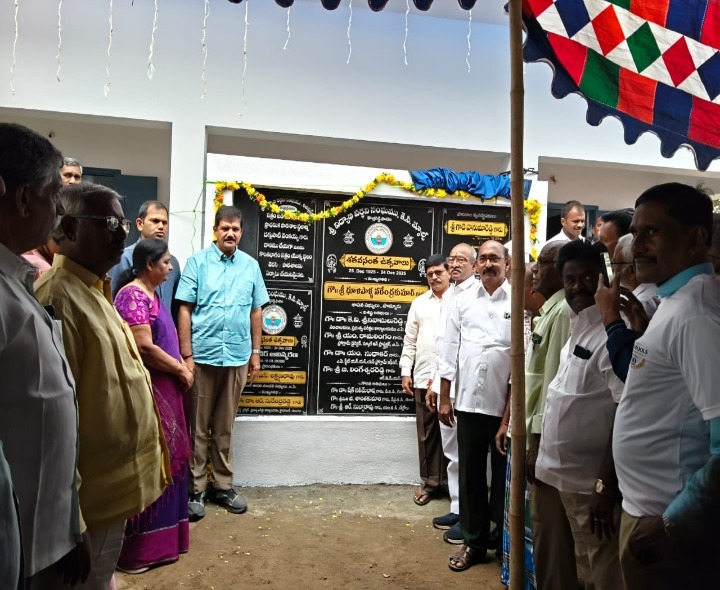 స్కూల్ శతజయంతి ఉత్సవాల్లో ఎమ్మెల్యే ధూళిపాళ్ల