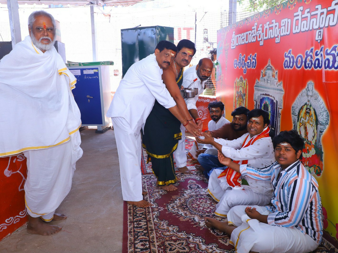 శ్రీ భీమేశ్వర స్వామిని దర్శించుకున్న జబర్దస్త్ నటుడు