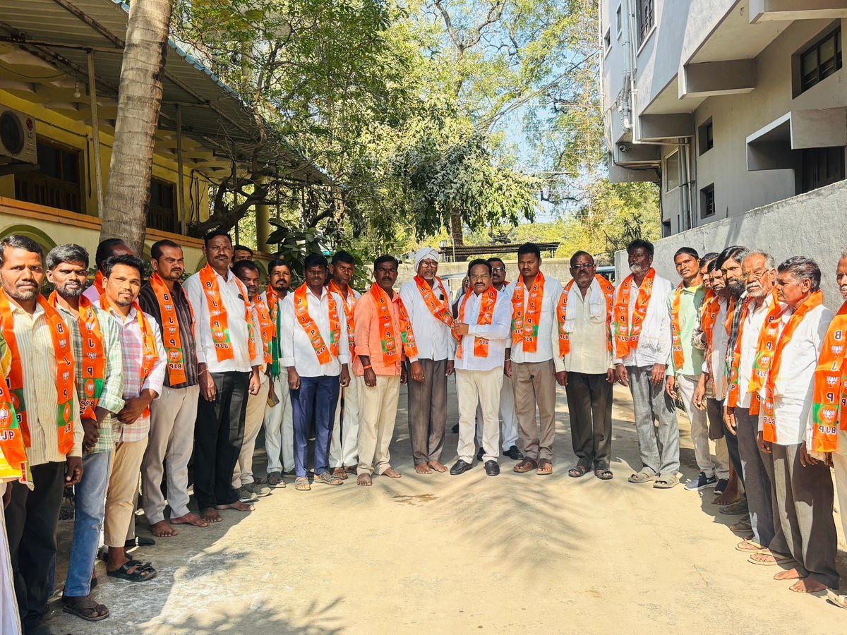 ప్రభుత్వ పథకాలను ప్రజల్లోకి తీసుకెళ్లాలి: MP