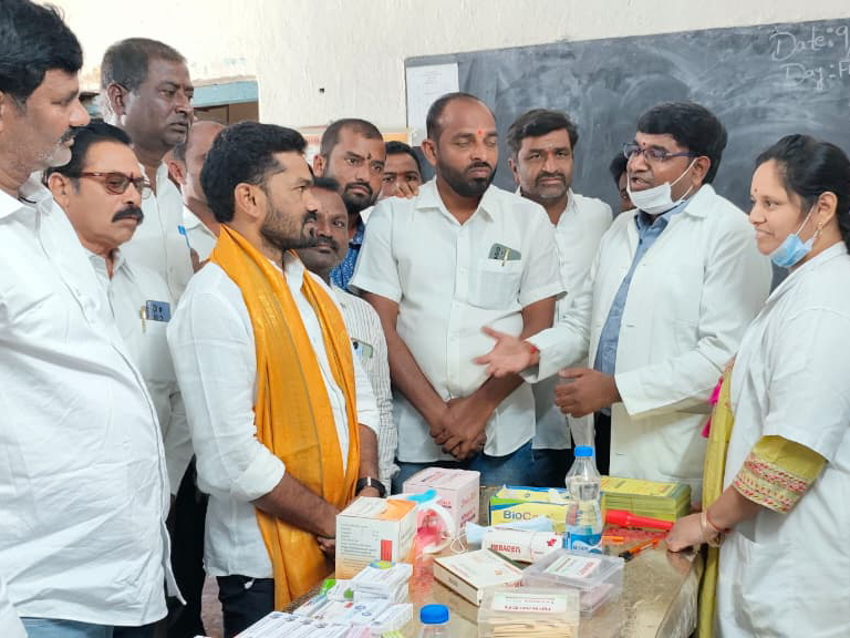 ఉచిత వైద్య శిబిరంలో పాల్గొన్న ఎమ్మెల్యే