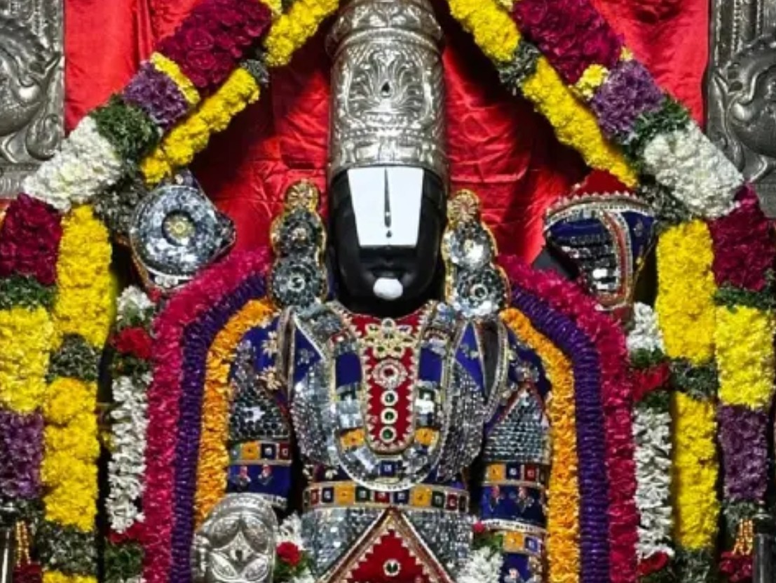వేంకటేశ్వర స్వామివారి ఆలయంలో కూడారై సేవ