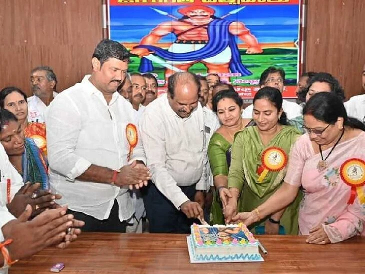 వడ్డె ఓబన్న జీవితం యువతకు స్ఫూర్తి: JC