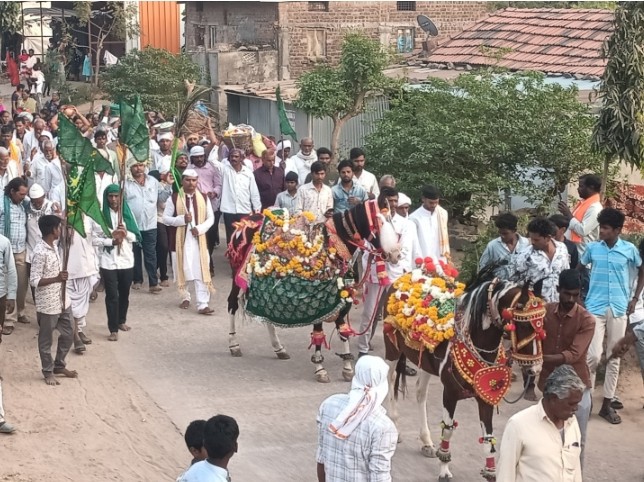 ఘనంగా సంధాల్ ఊరేగింపు యాత్ర