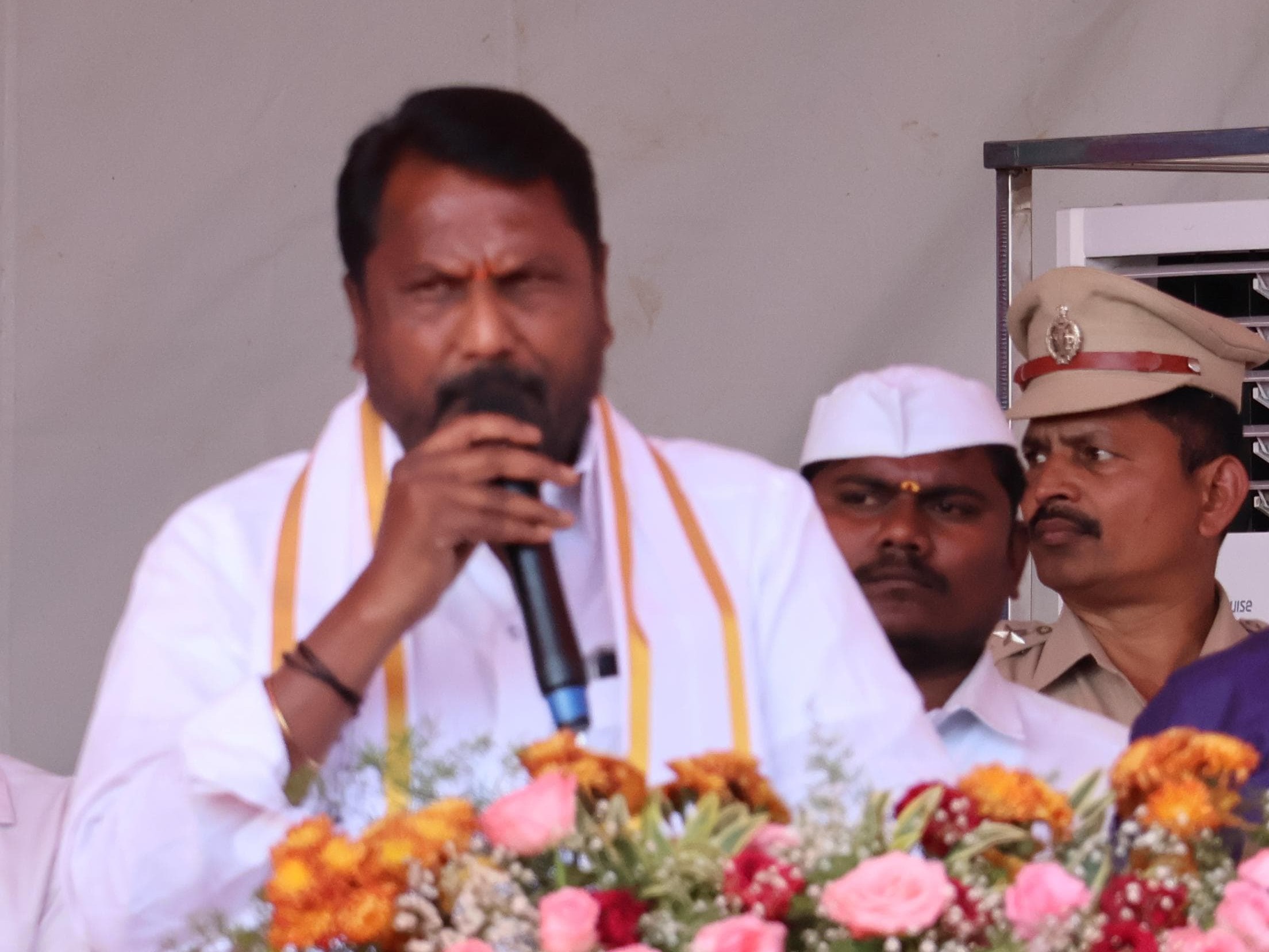 మెడికల్ బోర్డు ఏర్పాటుకు కృషి : మంత్రి