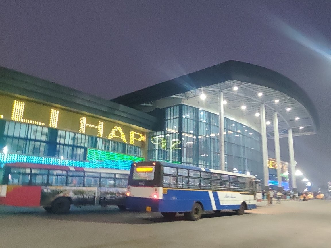 చర్లపల్లి..రాత్రి 10 గంటల తర్వాత సైతం RTC బస్సులు