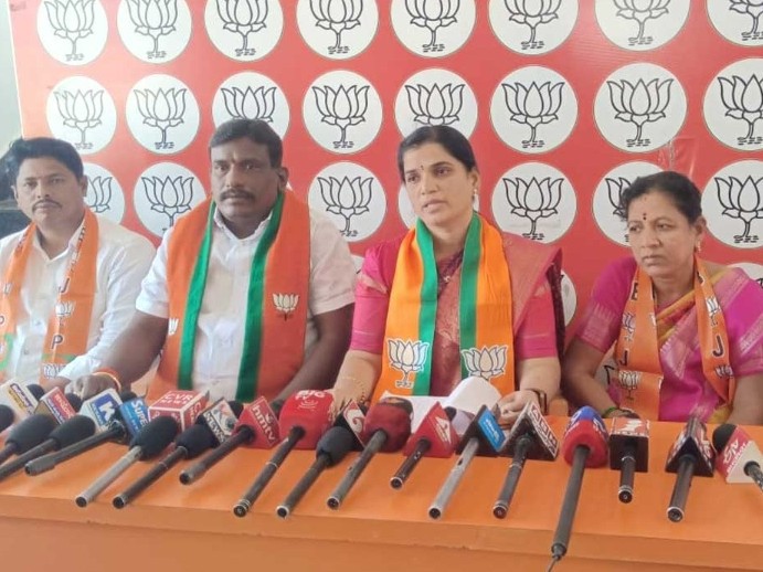 ‘అవినీతి రహిత పాలన కోసం అవకాశం ఇవ్వండి’