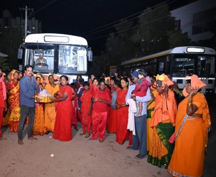 ఓంశక్తి భక్తుల యాత్రకు 5 ఉచిత బస్సులు