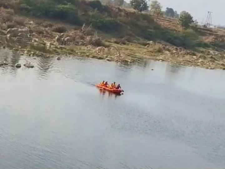 దొరకని ఆచూకీ.. ఆగని కన్నీరు!