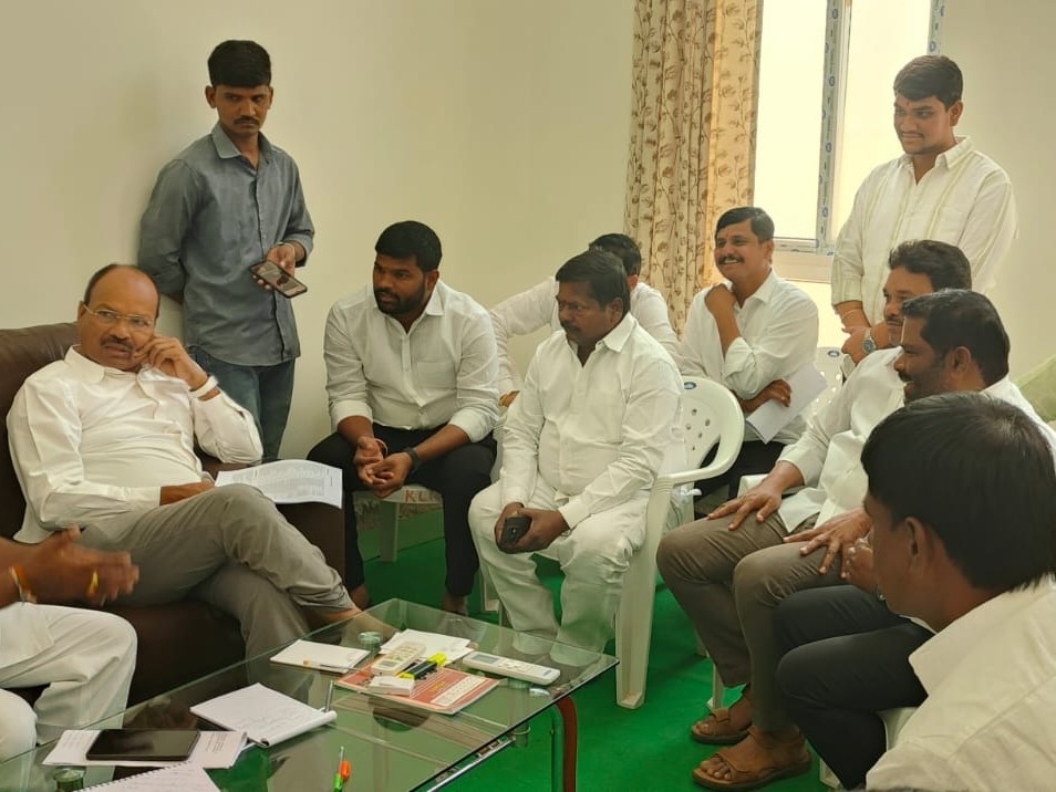 త్వరలో డివిజన్ స్థాయి పార్టీ పదవులు భర్తీ: KAR