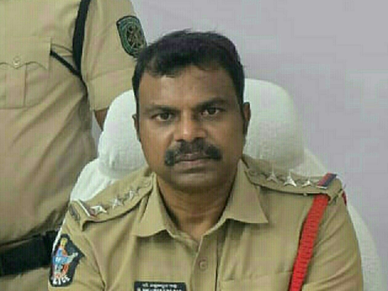 ‘సిలిండర్ పేలి వ్యక్తి మృతి’