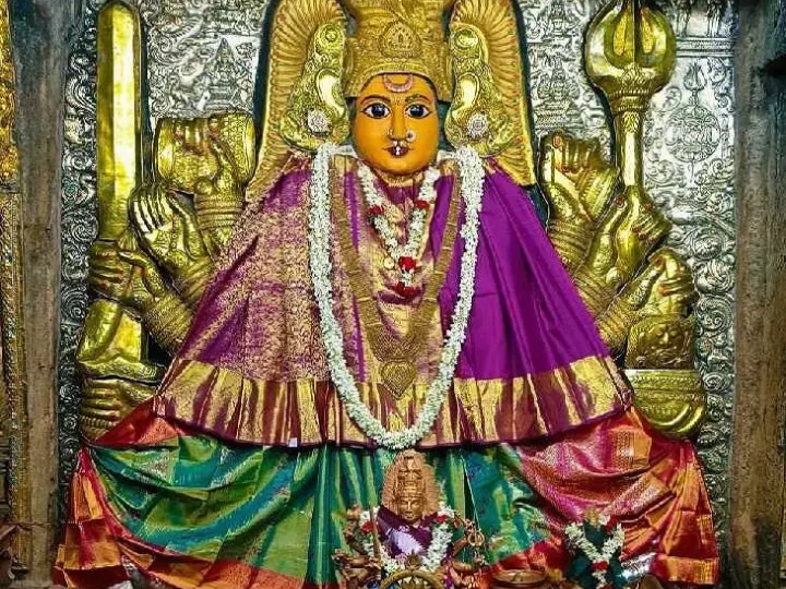 ప్రాతఃకాల విశేష అలంకరణలో భద్రకాళి అమ్మవారు