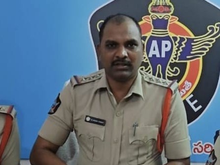 ‘పేకాట కోడి పందాలు ఆడితే కఠిన చర్యలు’