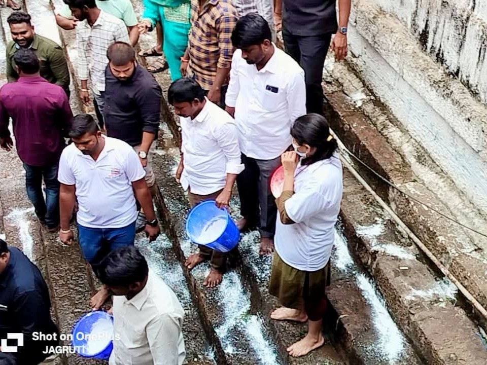 స్వచ్ఛ అహోబిలం కార్యక్రమంలో పాల్గొన్న ఎమ్మెల్యే