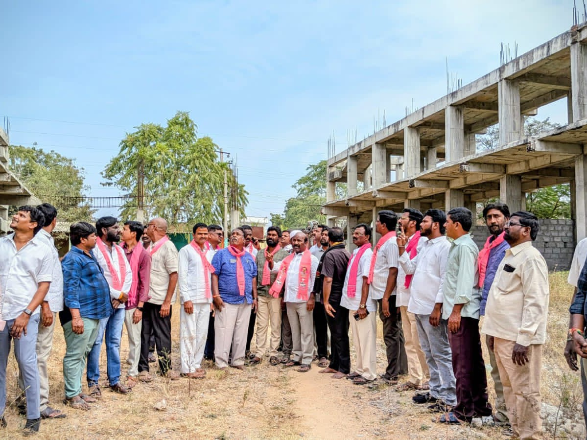 పనులు వెంటనే ప్రారంభించాలి: మాజీ ఎమ్మెల్యే