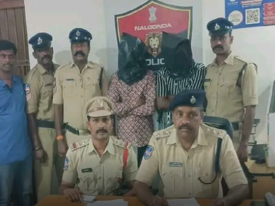 పుస్తెల తాడు దొంగిలించిన యువకుల అరెస్ట్