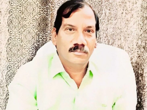 Union Minister Amit Shah meets Badminton coach Pullela Gopichand