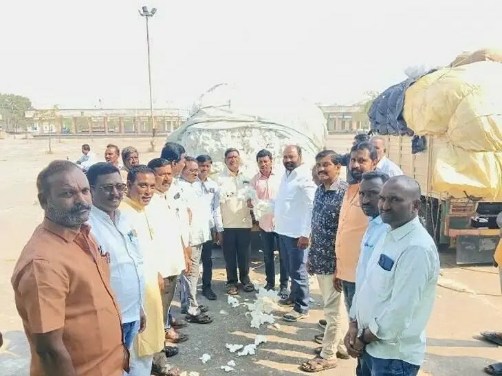 మార్కెట్‌కు 2 రోజులు సెలవులు