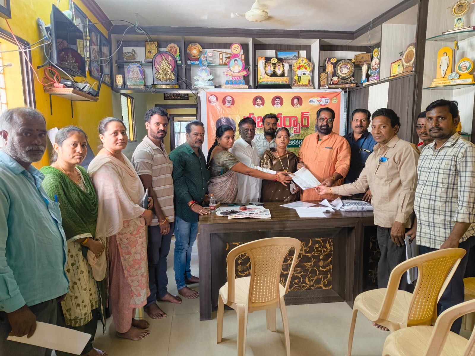 ప్రజా సమస్యలు పరిష్కారమే  ప్రభుత్వం లక్ష్యం