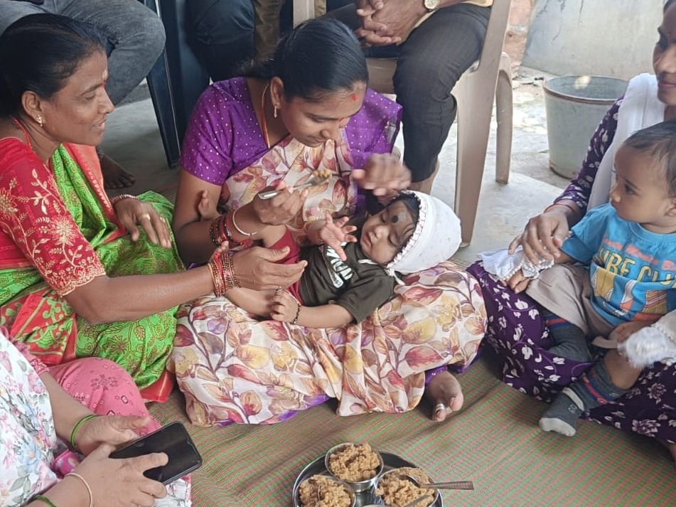 అంగన్వాడీలో అన్నప్రాసన కార్యక్రమం