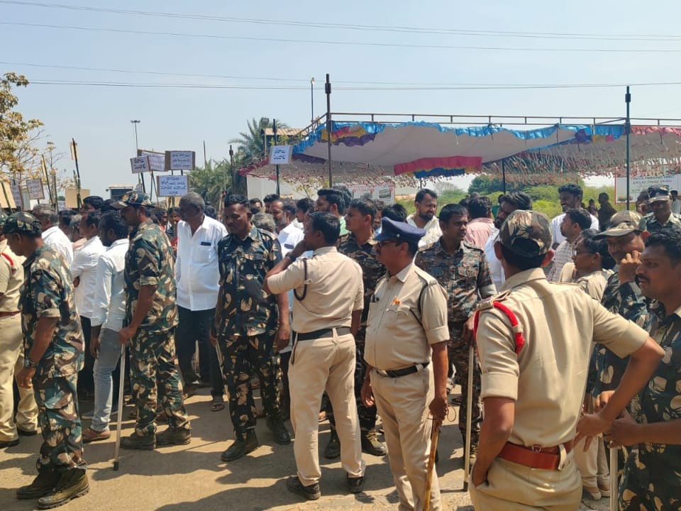 భారతి సిమెంట్స్ వద్ద ఉద్రిక్తత