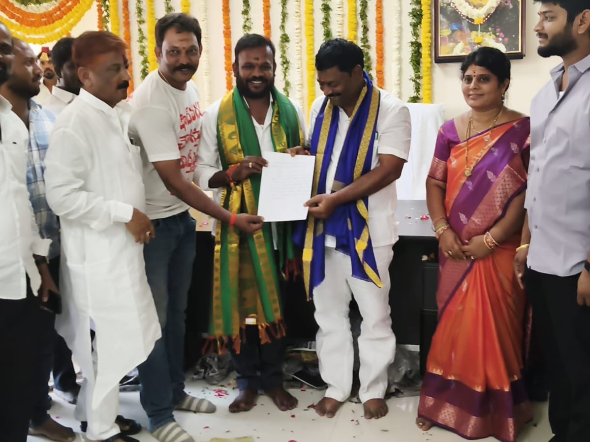 ‘తొలి తీర్మానంలోనే చౌరస్తా విస్తరణ పనులు చేపట్టాలి’