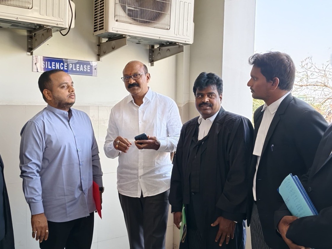 ఓ మీడియాపై పరువు నష్టం దావా