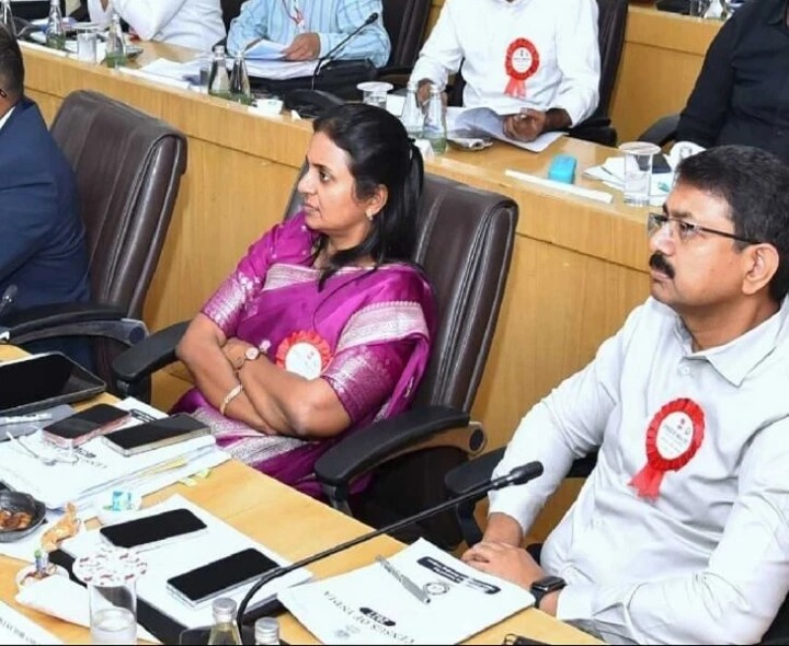 రాష్ట్ర స్థాయి సమావేశంలో పాల్గొన్న కలెక్టర్