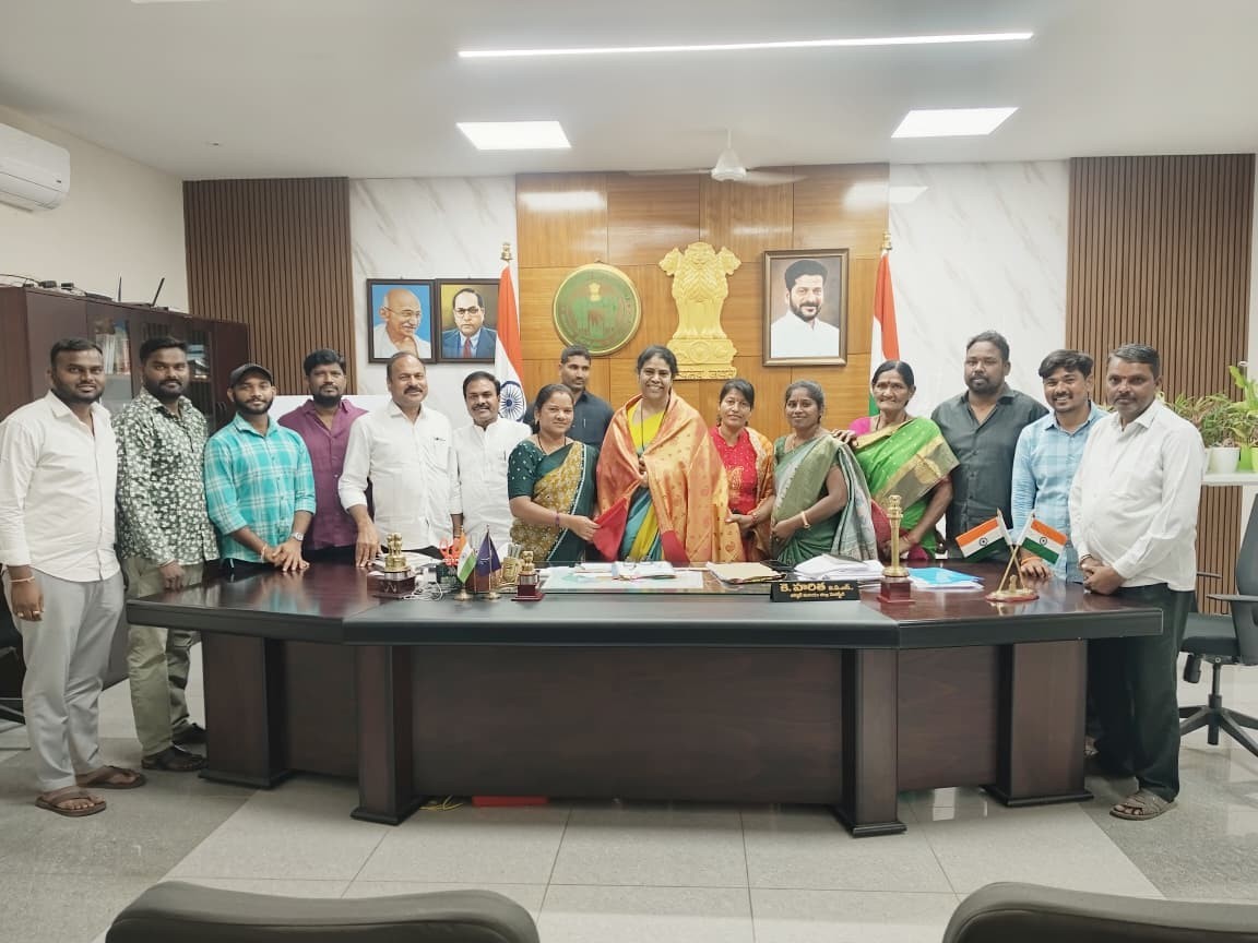 పత్తి కొనుగోలు గడువు పెంచాలని కలెక్టర్‌కి వినతి