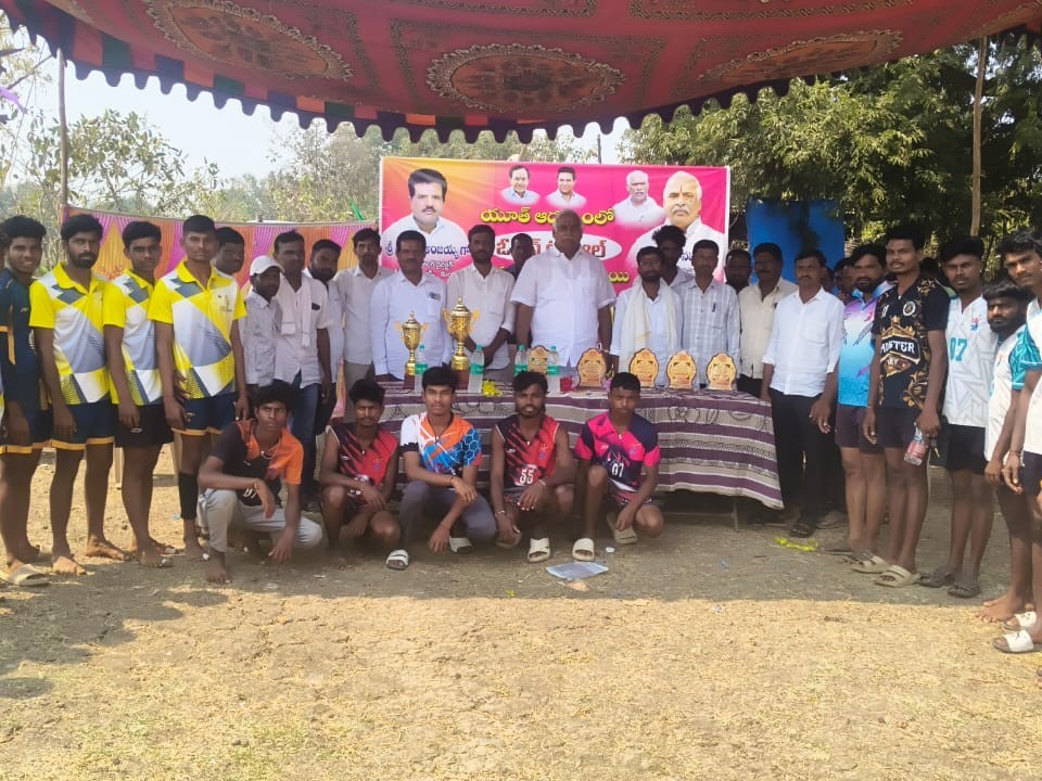 క్రీడలతో క్రమశిక్షణ, ఐక్యత పెరుగుతాయి: మాజీ MLA