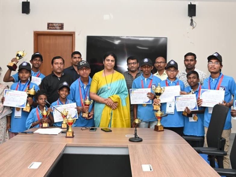 రాష్ట్రస్థాయి పోటీల్లో జిల్లా దివ్యాంగ విద్యార్థులు ప్రతిభ