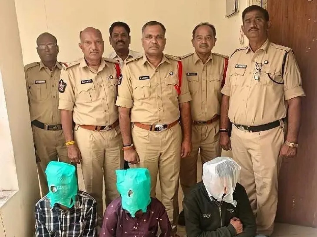 తిరుమలలో మోసం.. ముగ్గురు అరెస్ట్