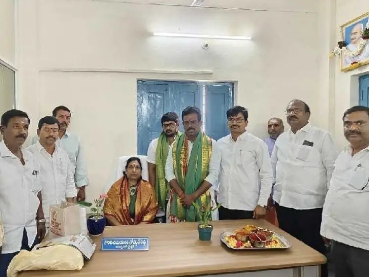 మున్సిపల్ ఛైర్‌పర్సన్‌గా బాధ్యతలు స్వీకరణ