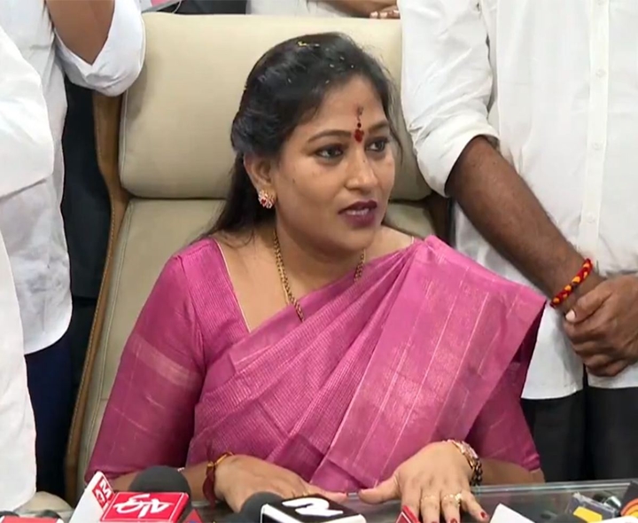 YCP అరాచకాలు మర్చిపోలేం: అనిత