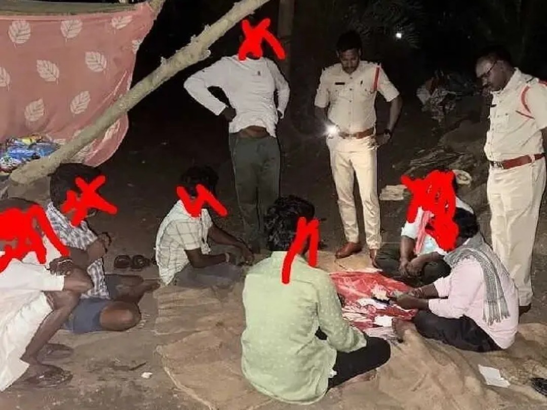 కొల్లిపరలో పేకాట రాయుళ్ల అరెస్ట్