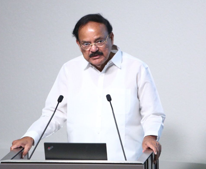 మనం కాకపోతే ఎవరు కాపాడతారు?: వెంకయ్య