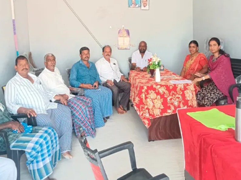 ఫార్మర్ రిజిస్ట్రేషన్ తప్పనిసరి: ఏఈ