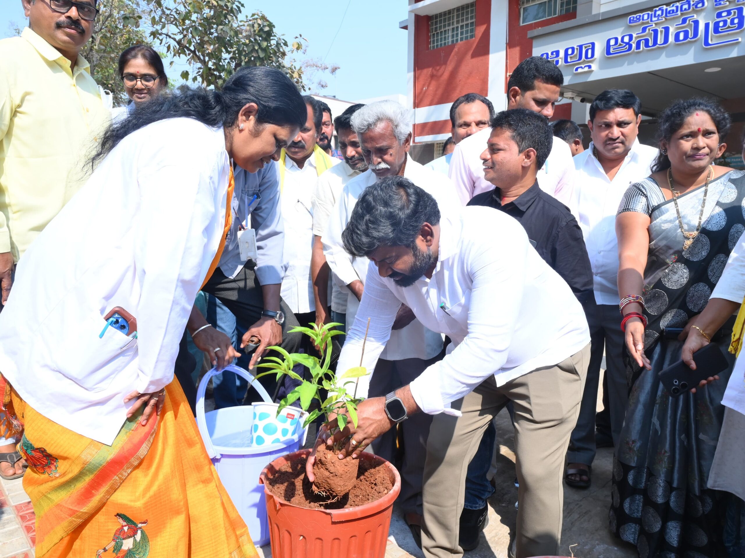ప్రజల భాగస్వామ్యంతోనే  స్వచ్చ ఆంధ్ర- స్వర్ణాంధ్ర సాధ్యం: ఎమ్మెల్యే