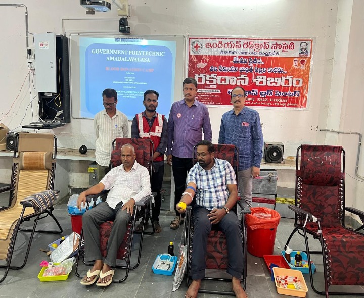 ‘ప్రతి యువకుడు రక్తదానానికి ముందుకు రావాలి’