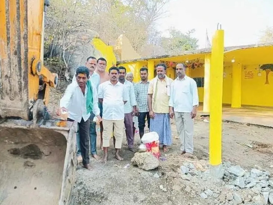ఆలయ నిర్మాణ పనులకు భూమి పూజ