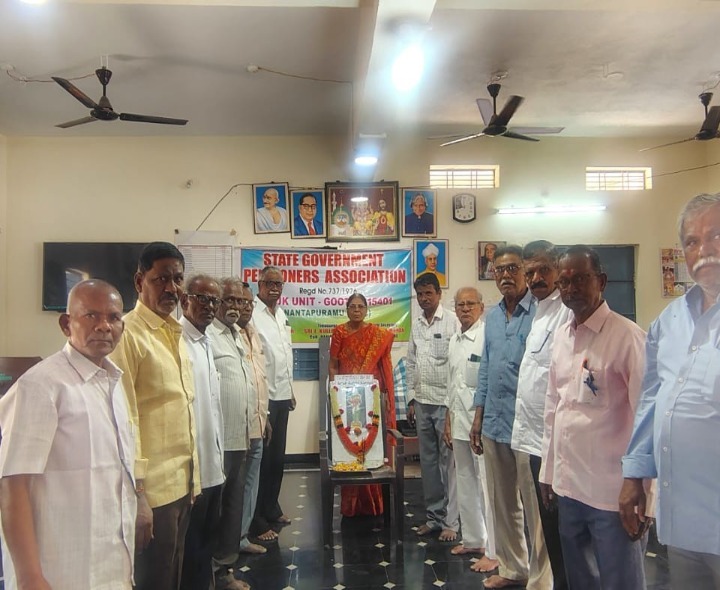 పెన్షనర్స్ భవనంలో ఘనంగా మాతృభాష దినోత్సవం