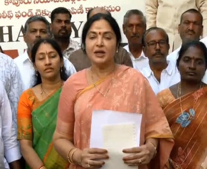 సీఎం పేదల గుండెల్లో ధైర్యాన్ని నింపుతున్నారు: MLA