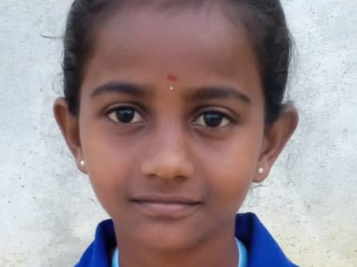 ఖోఖో పోటీలకు ఎంపికైన విద్యార్థిని అనుష్క