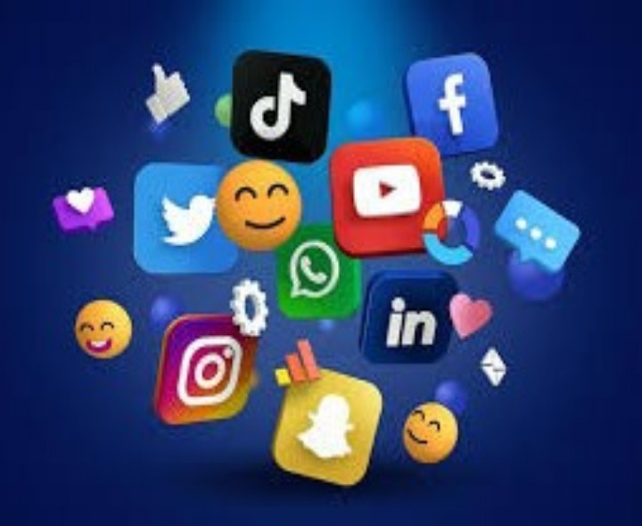 సోషల్ మీడియా ద్వారా పాలకుల దృష్టికి సమస్యలు