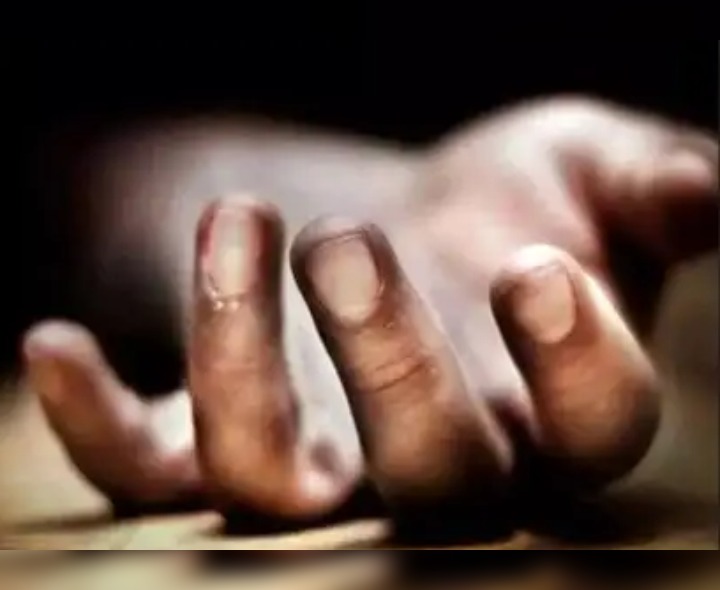 మద్యంకు బానిసై యువకుడు ఆత్మహత్య