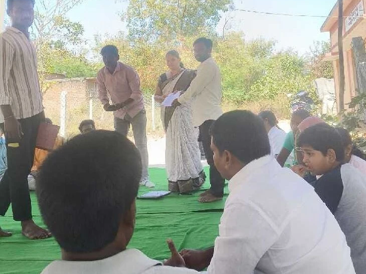 ఆ గ్రామంలో తొలి గ్రామసభ.. అభివృద్ధికి సర్పంచ్ హామీ!