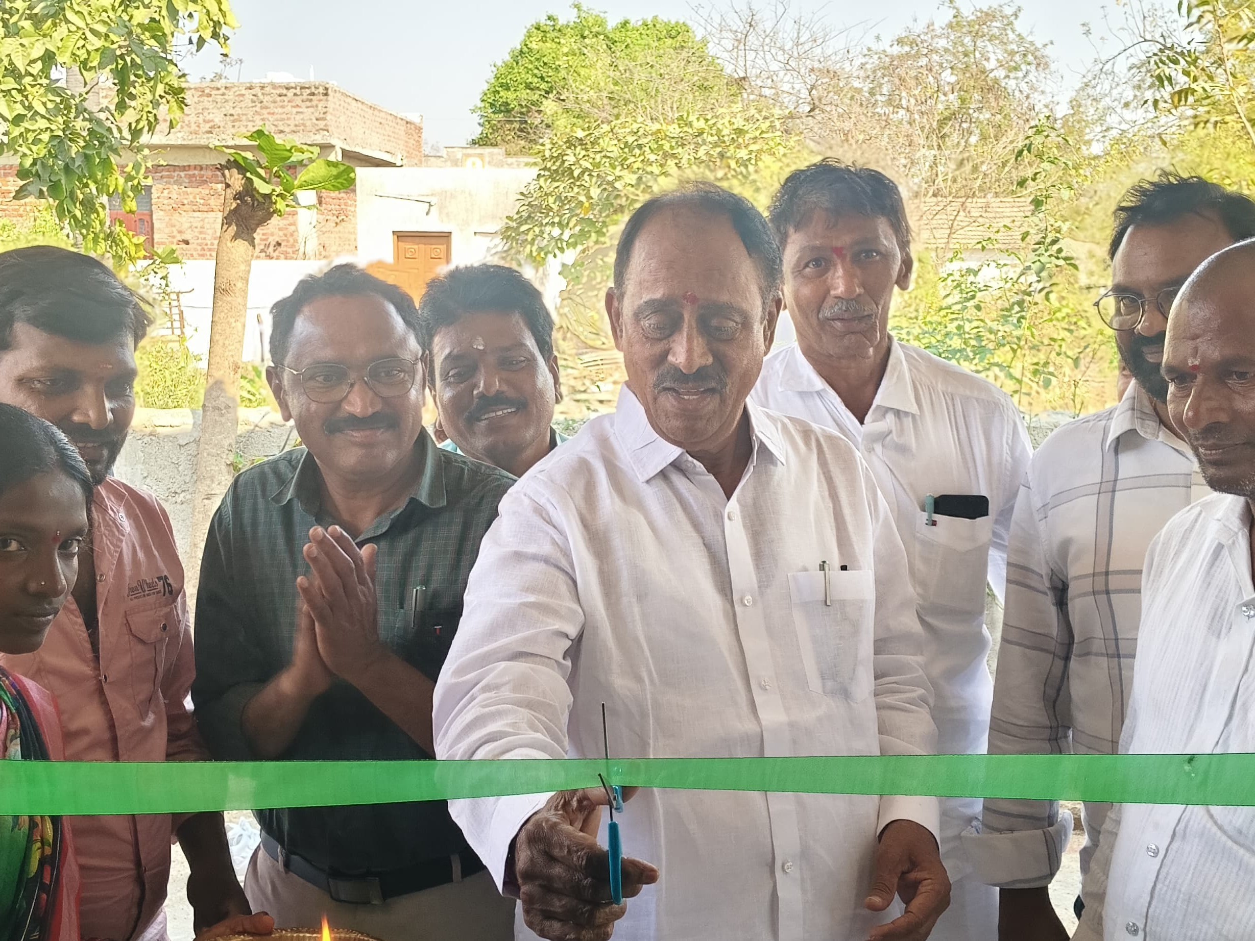 దశలవారీగా అందరికీ ఇందిరమ్మ ఇళ్లు: ఎమ్మెల్యే