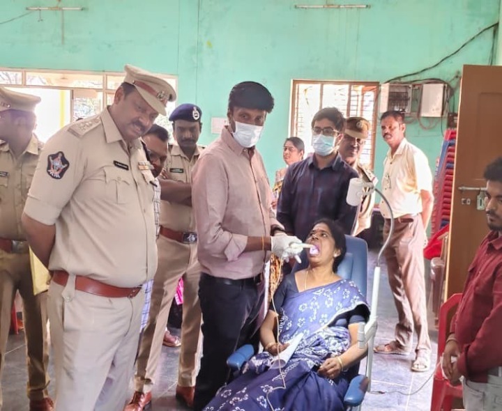 131 మందికి ఉచితంగా దంత వైద్య పరీక్షలు