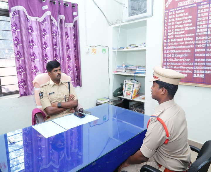 ఆత్మకూరు పోలీస్ స్టేషన్‌ను తనిఖీ చేసిన ఎస్పీ
